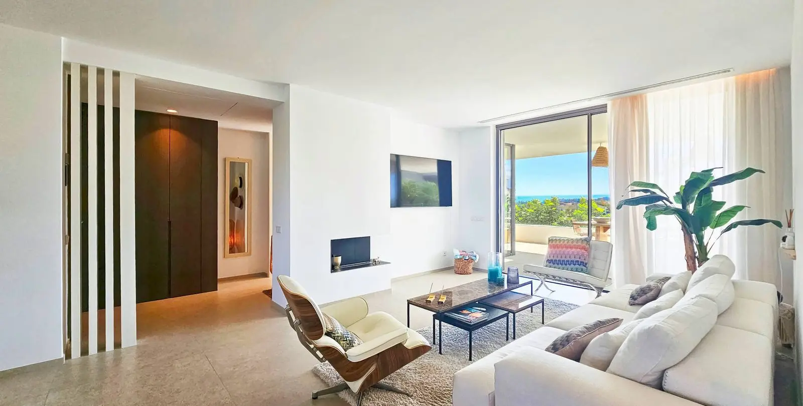 Venta de apartamento en planta media en Los Arqueros 5
