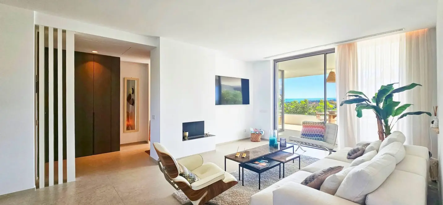 Venta de apartamento en planta media en Los Arqueros 4
