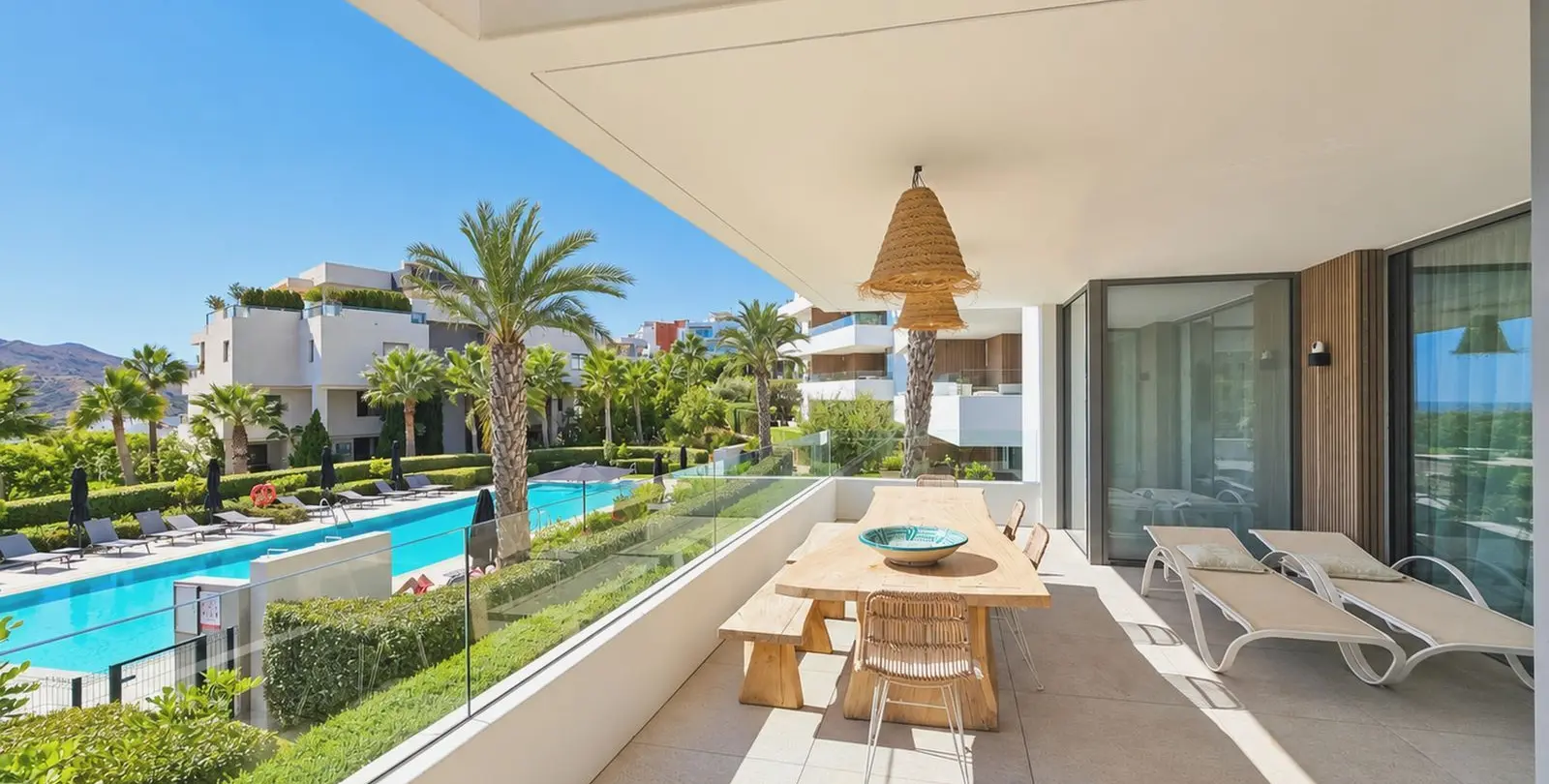 Venta de apartamento en planta media en Los Arqueros 7