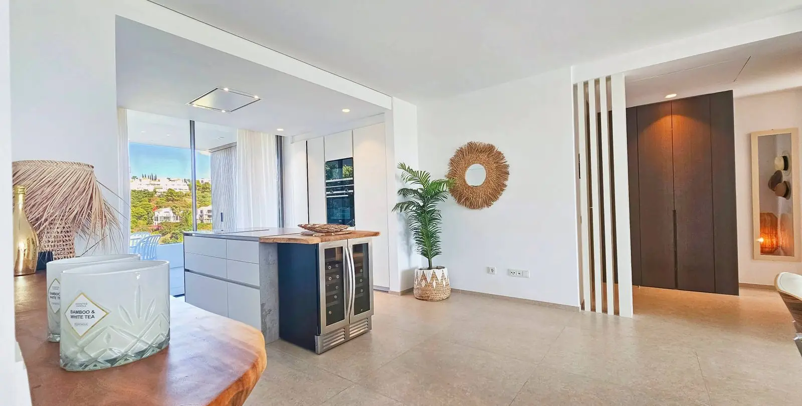 Venta de apartamento en planta media en Los Arqueros 9