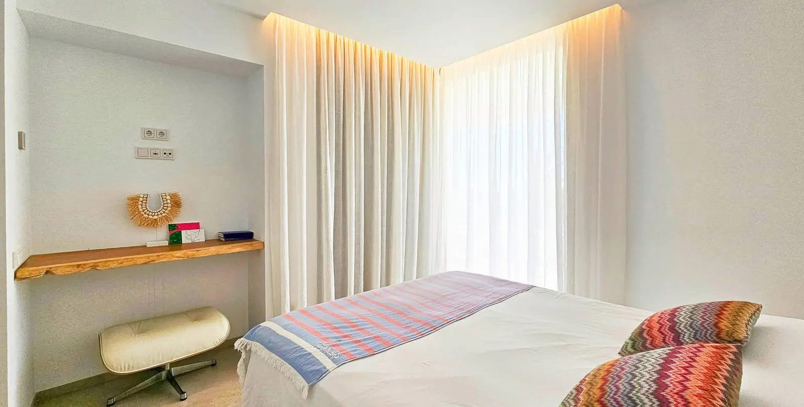Venta de apartamento en planta media en Los Arqueros 15