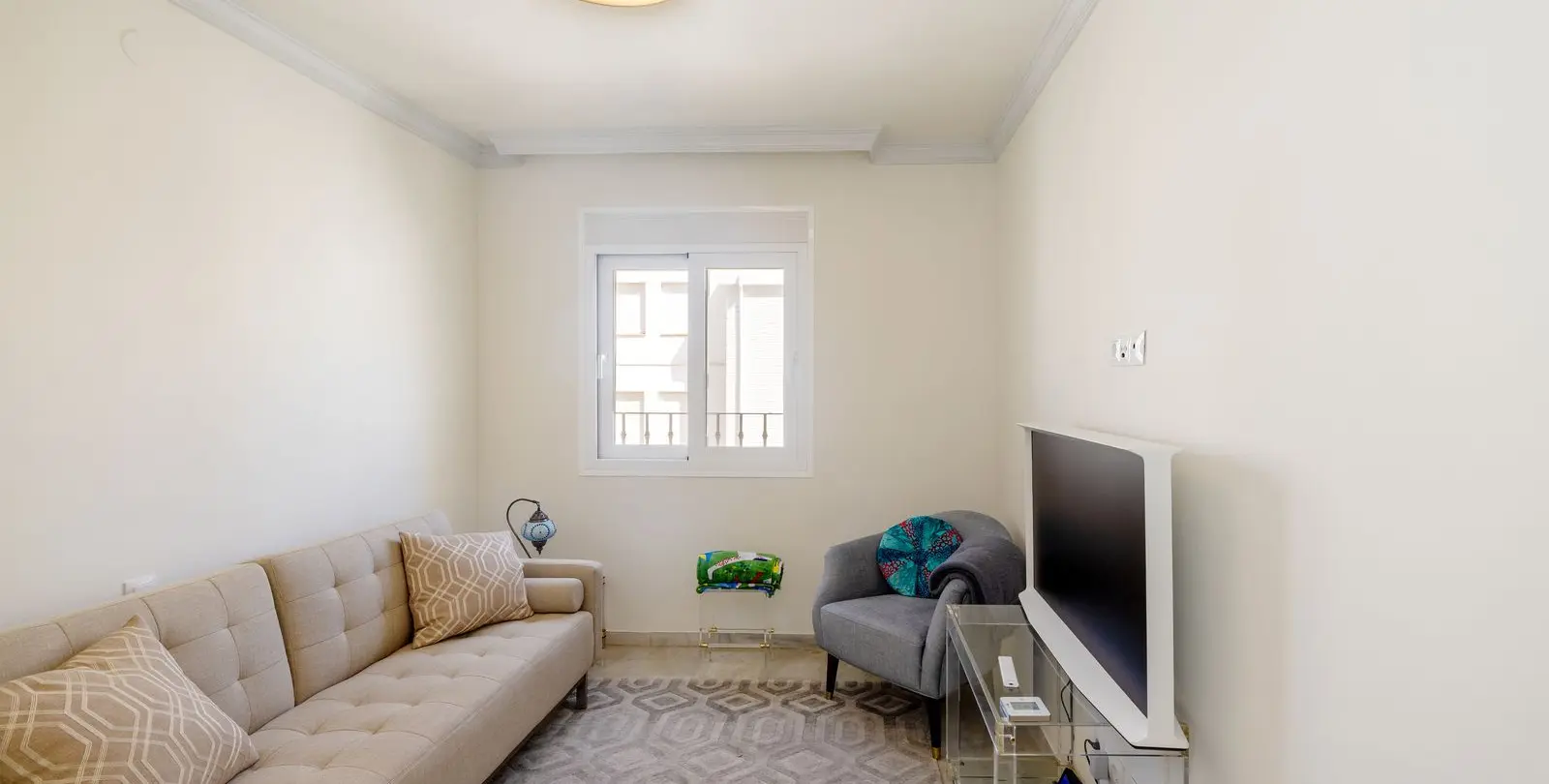 Venta de apartamento en planta media en Marbella 3