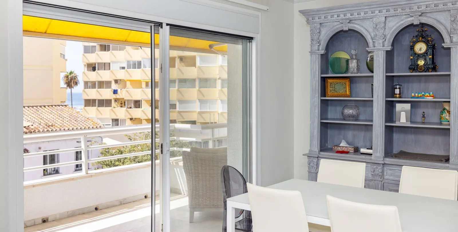 Venta de apartamento en planta media en Marbella 37