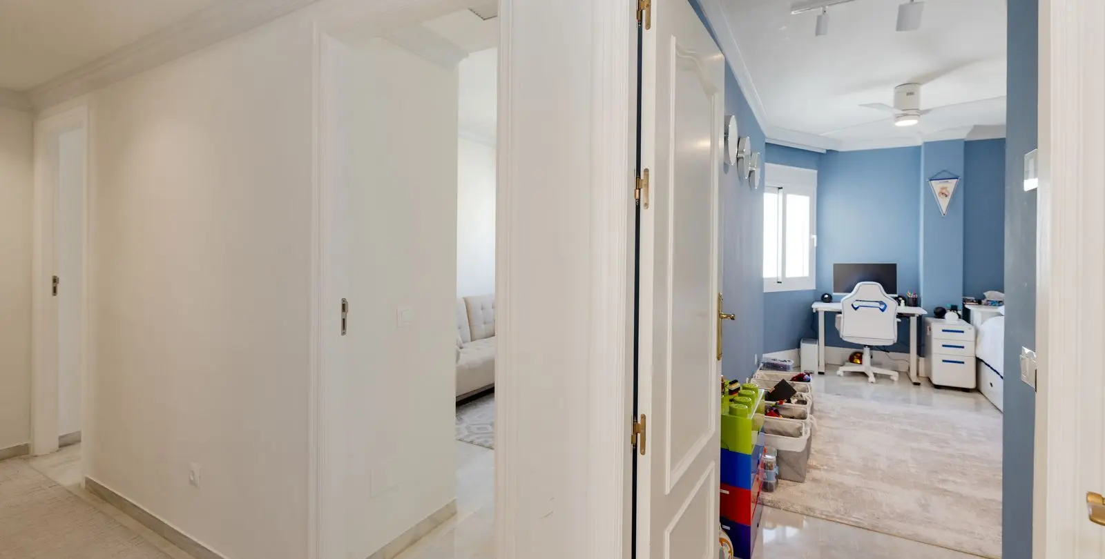 Venta de apartamento en planta media en Marbella 50