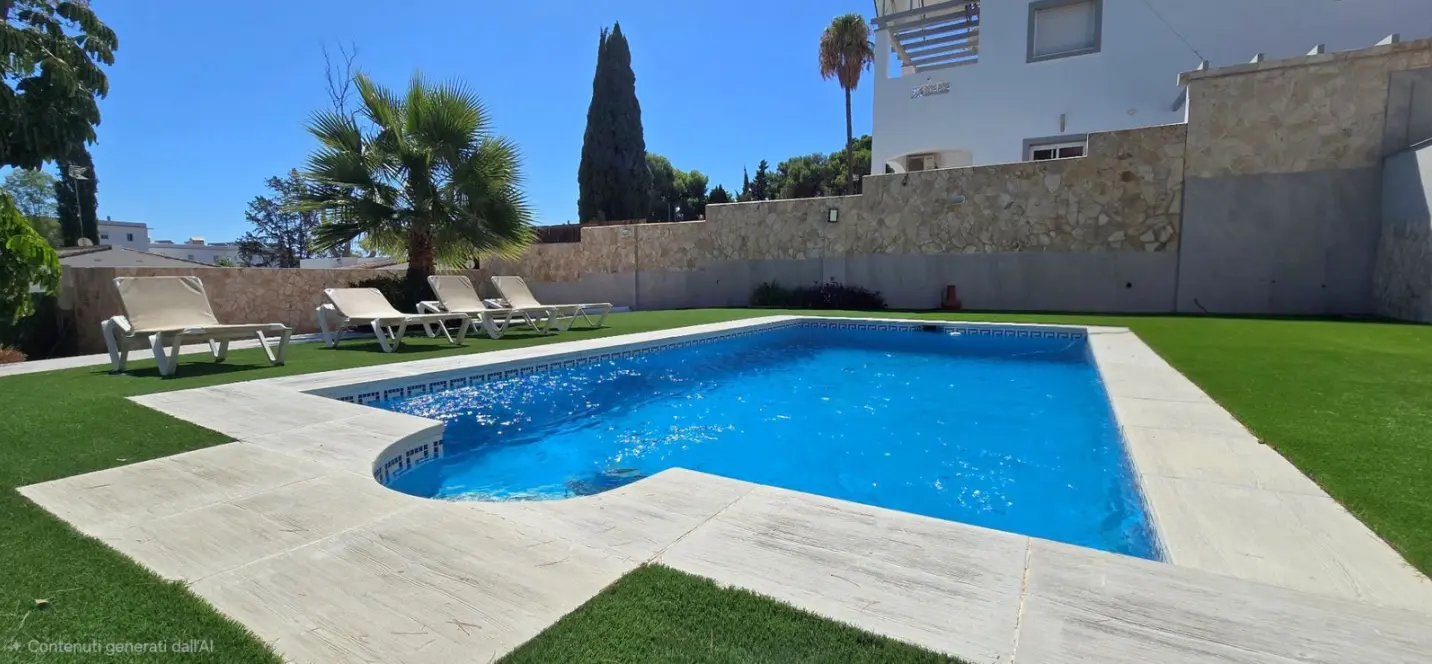Продажа  отдельно стоящей виллы в Torremolinos 3