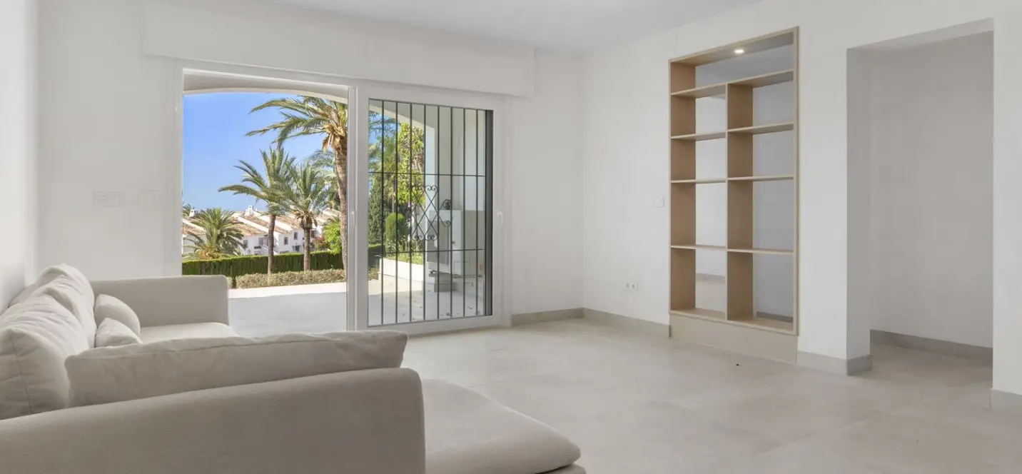 Venta de apartamento en planta baja en Nueva Andalucía 4