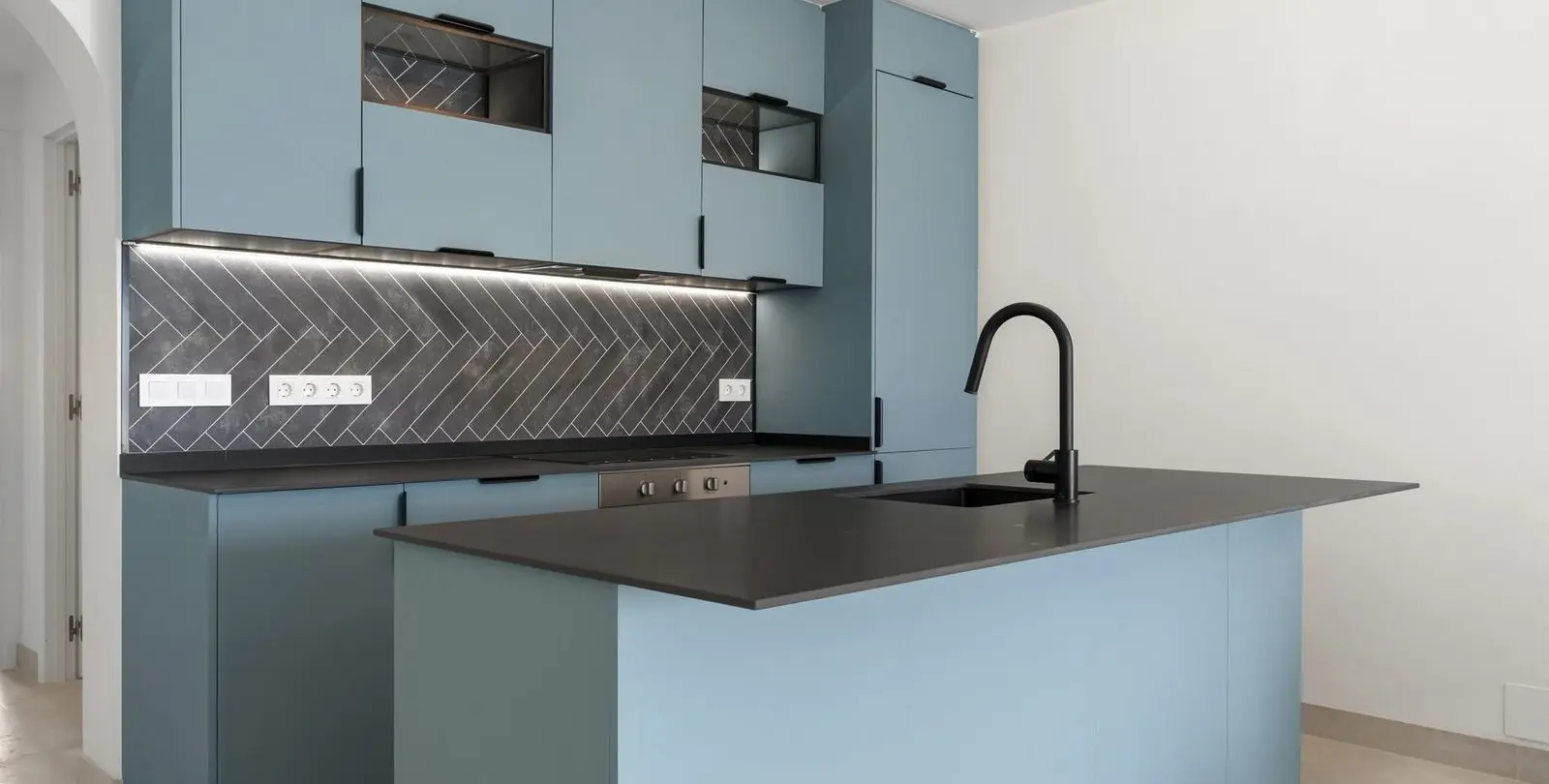 Venta de apartamento en planta baja en Nueva Andalucía 10