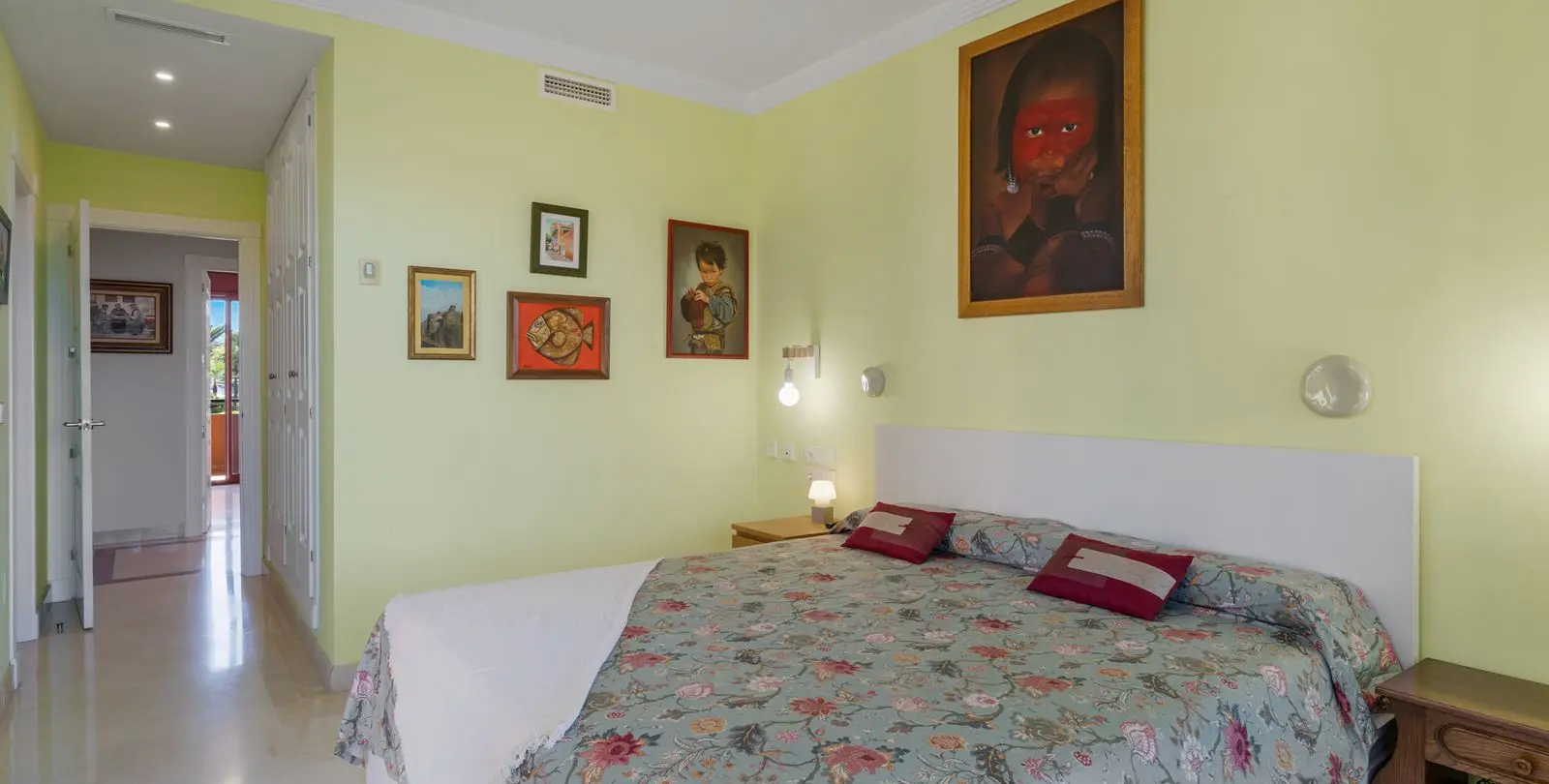 Продажа апартаментов на среднем этаже в Bahía de Marbella 17