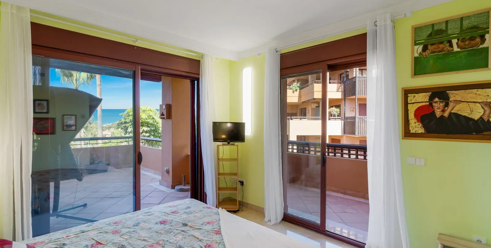 Продажа апартаментов на среднем этаже в Bahía de Marbella 24