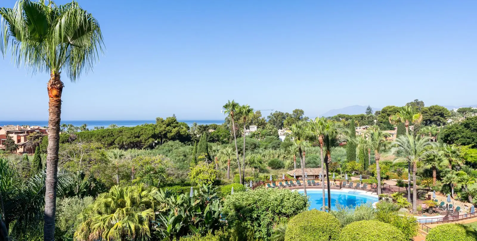 Продажа апартаментов на среднем этаже в Bahía de Marbella 35