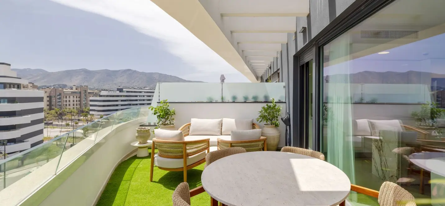 Sale of ground floor apartment in Torremolinos Centro 0