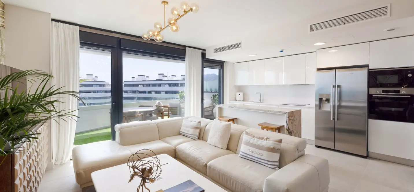 Sale of ground floor apartment in Torremolinos Centro 1