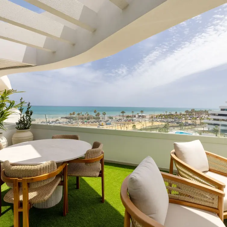 Sale of ground floor apartment in Torremolinos Centro