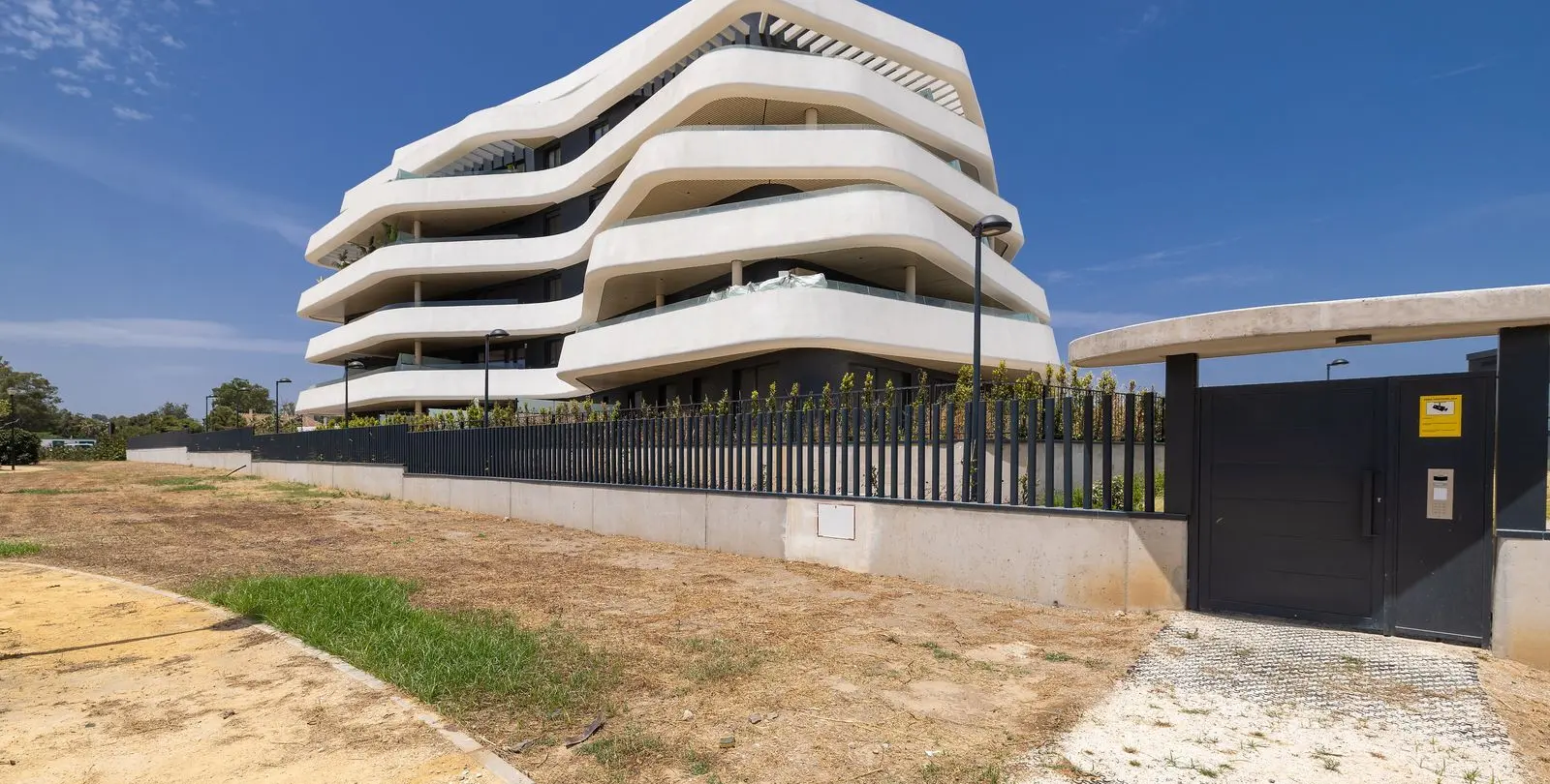 Sale of ground floor apartment in Torremolinos Centro 30