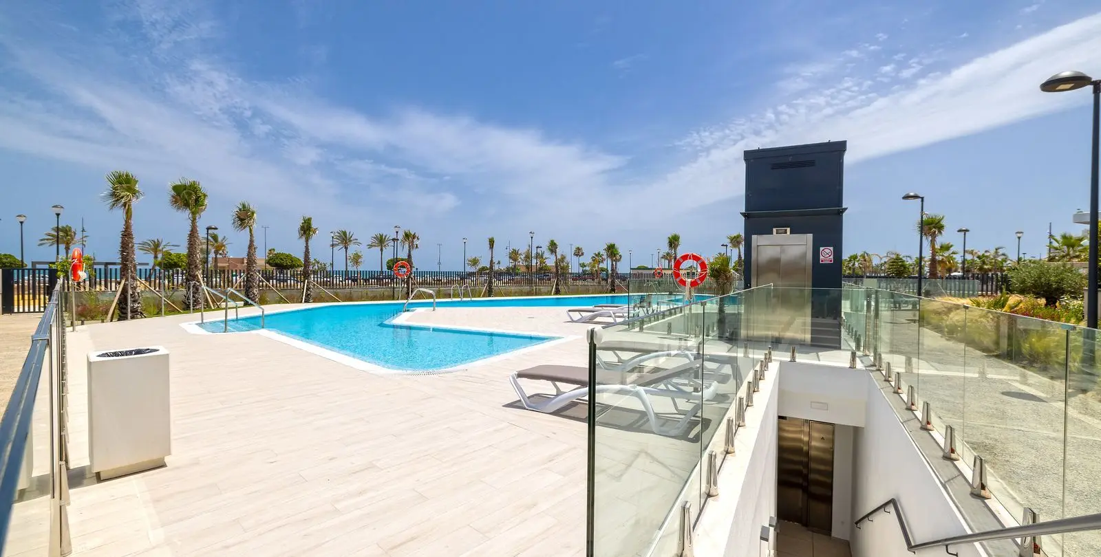 Sale of ground floor apartment in Torremolinos Centro 31