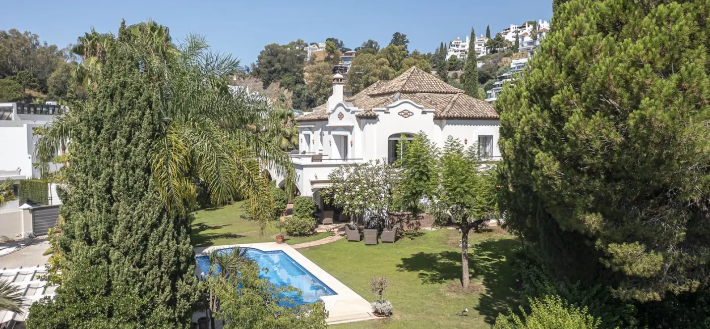 Venta de villa independiente en Benahavís 1