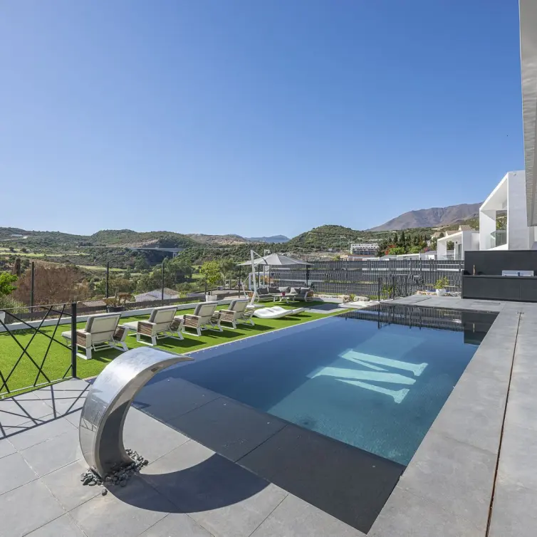 Venta de villa independiente en Valle Romano