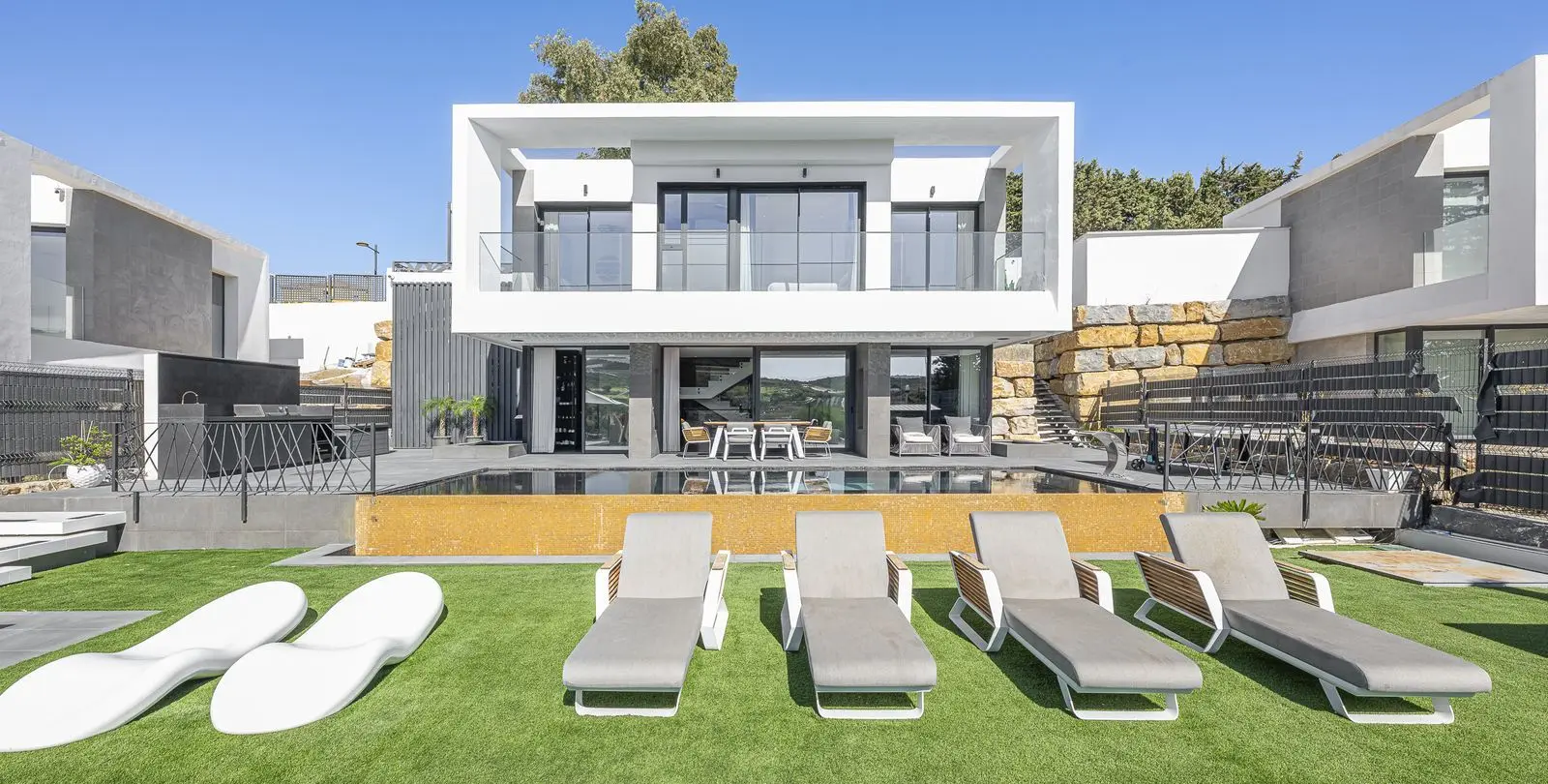 Venta de villa independiente en Valle Romano 10