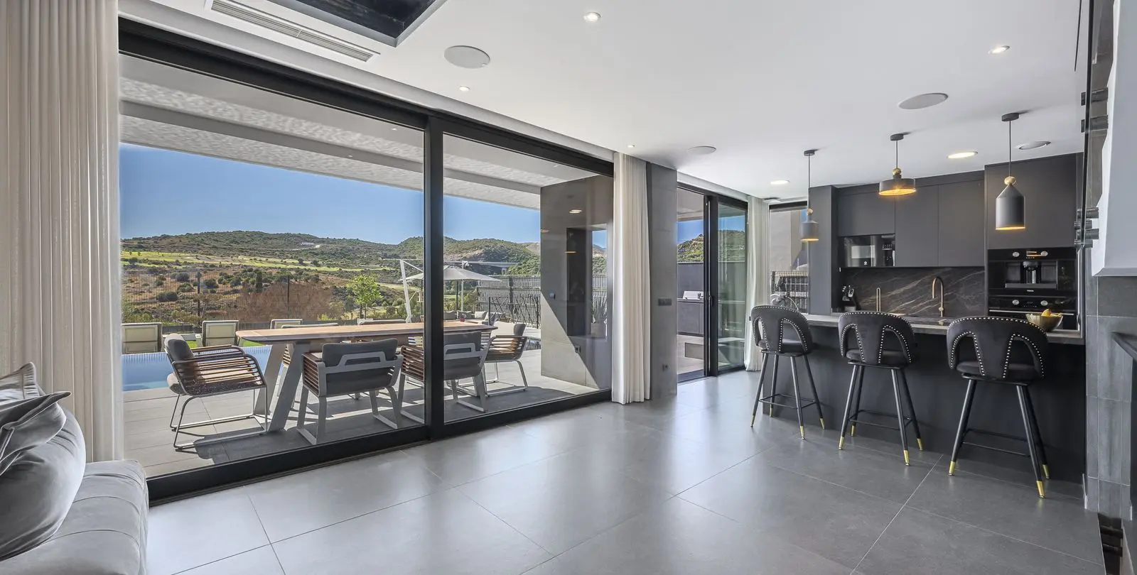 Venta de villa independiente en Valle Romano 12