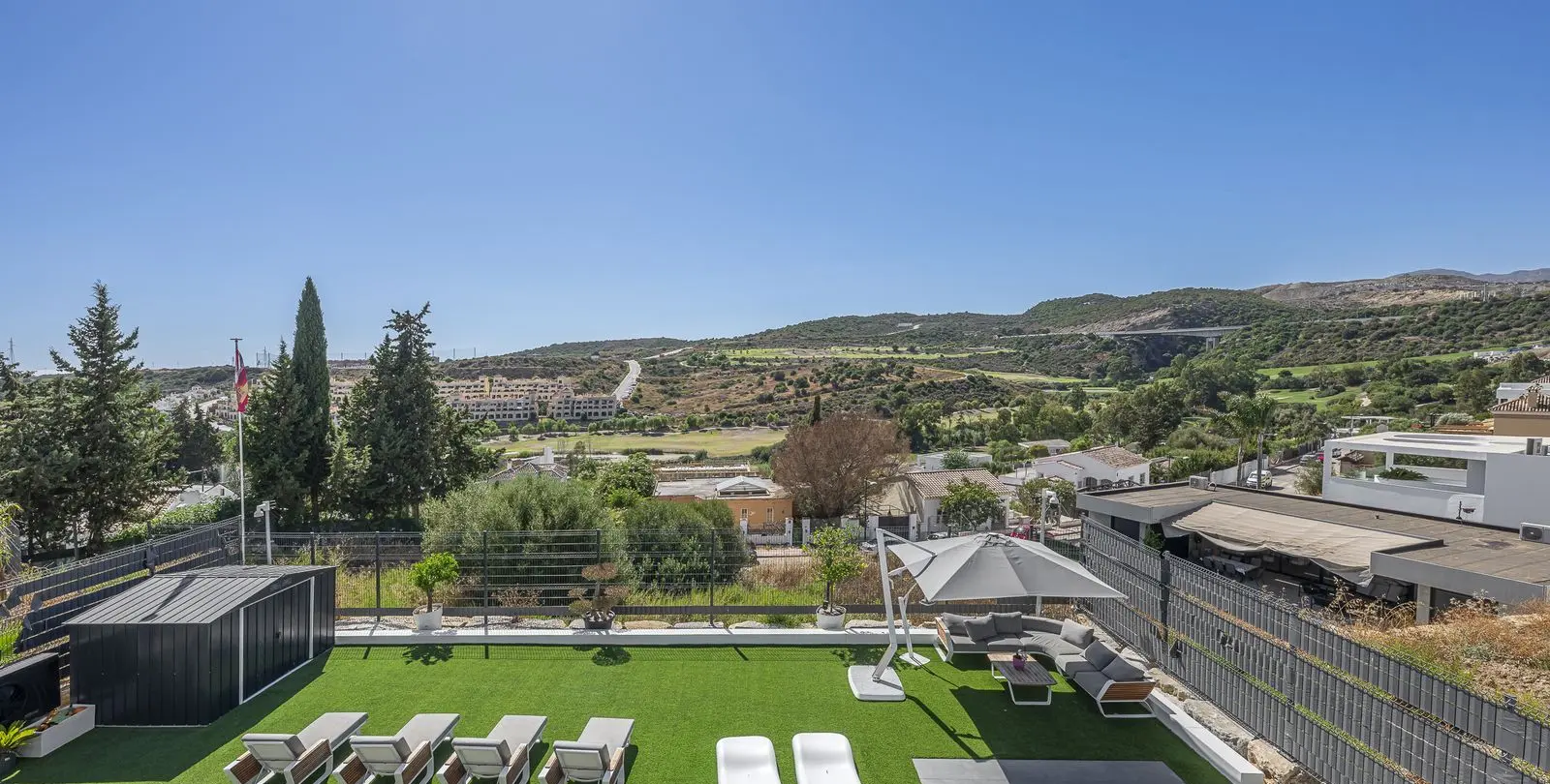 Venta de villa independiente en Valle Romano 36