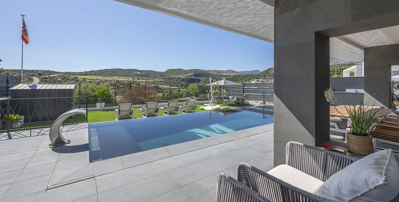 Venta de villa independiente en Valle Romano 49