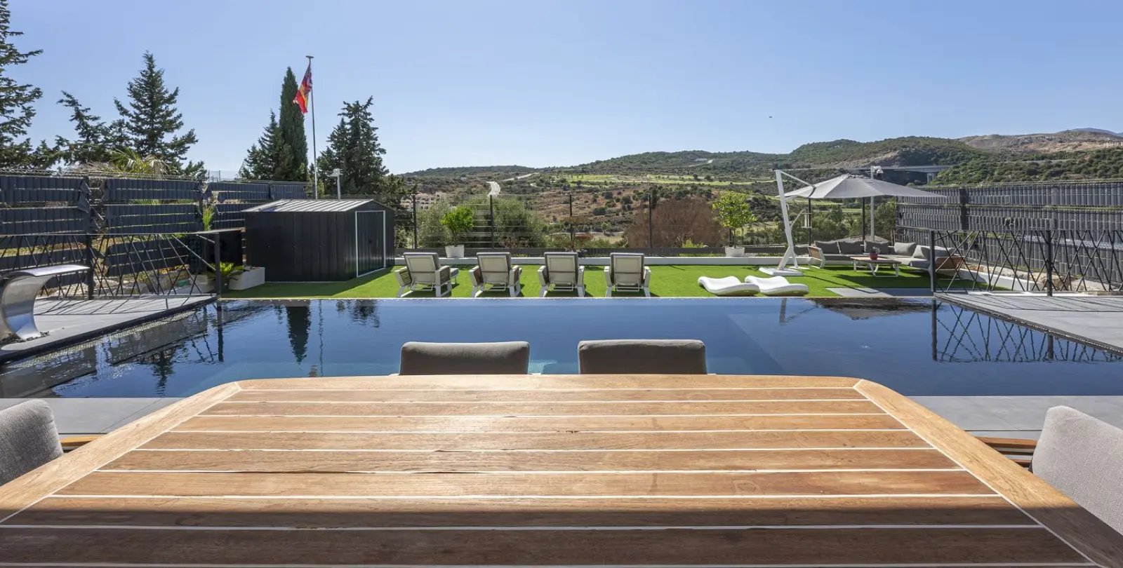 Venta de villa independiente en Valle Romano 55