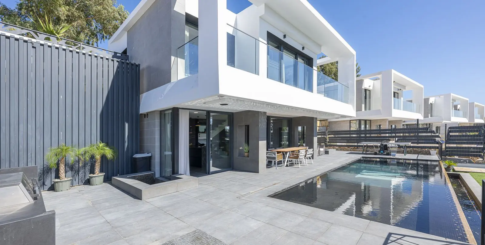 Venta de villa independiente en Valle Romano 62