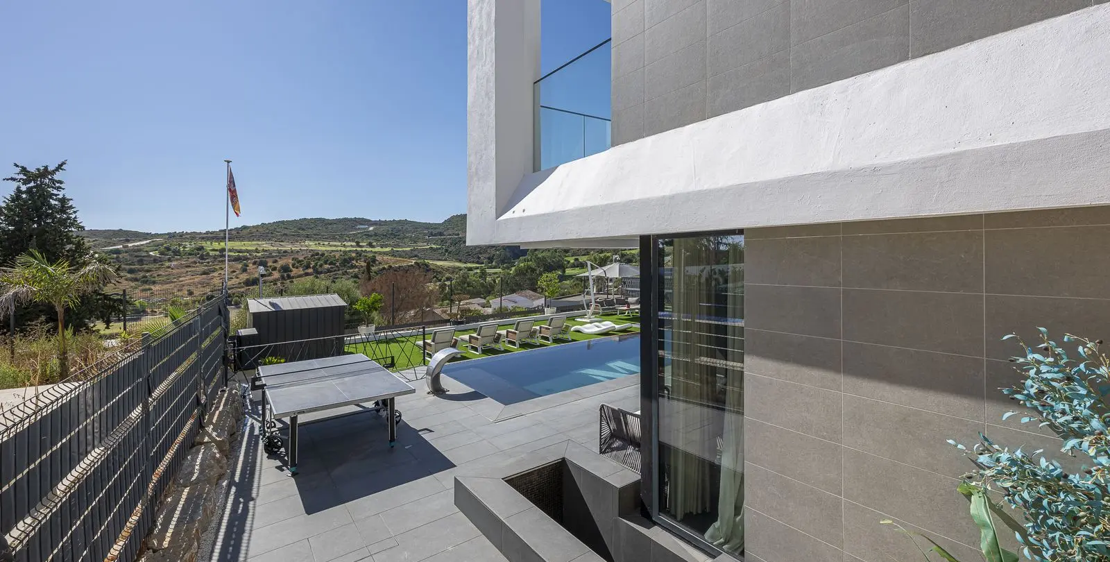 Venta de villa independiente en Valle Romano 77
