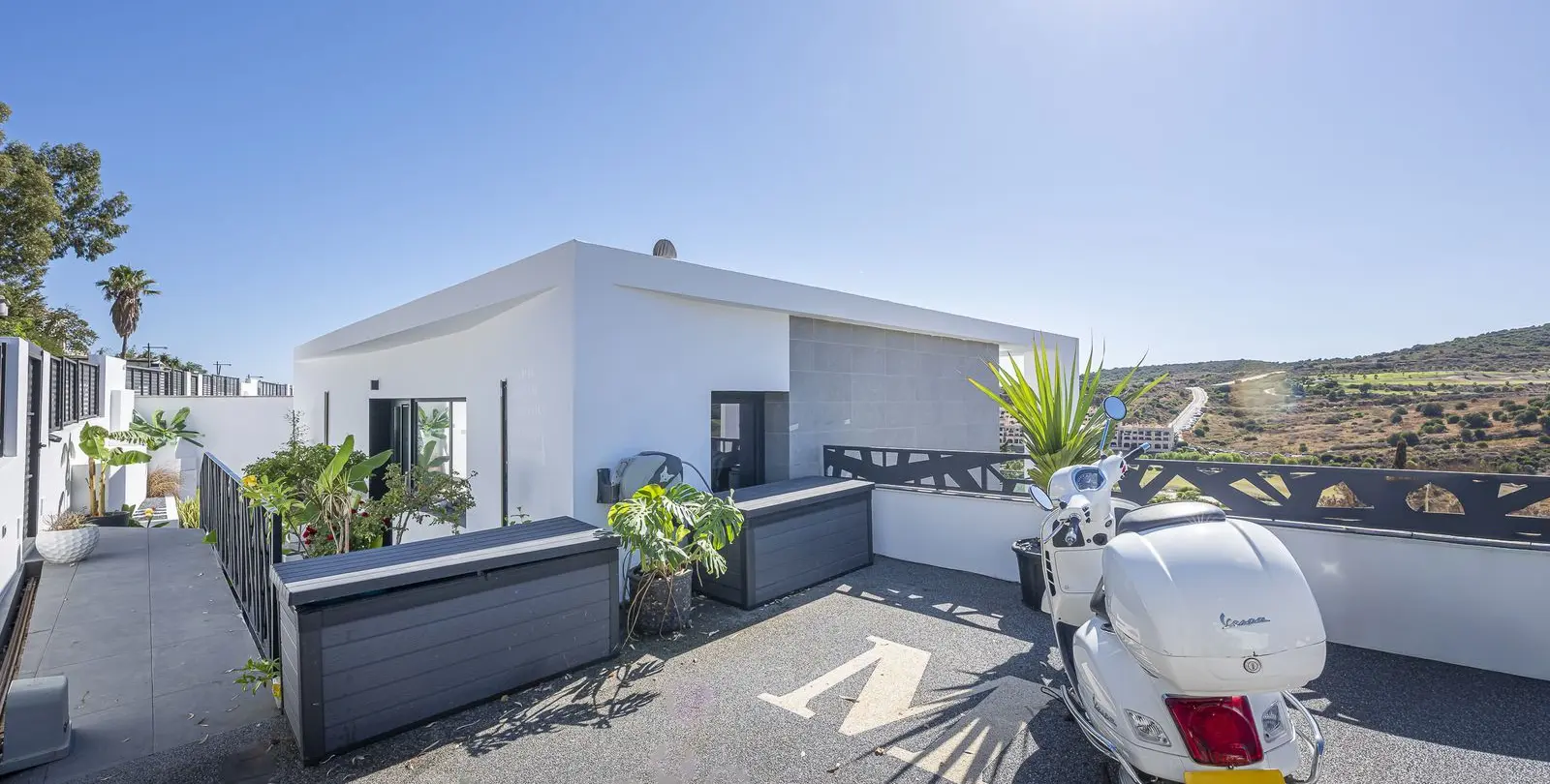 Venta de villa independiente en Valle Romano 81
