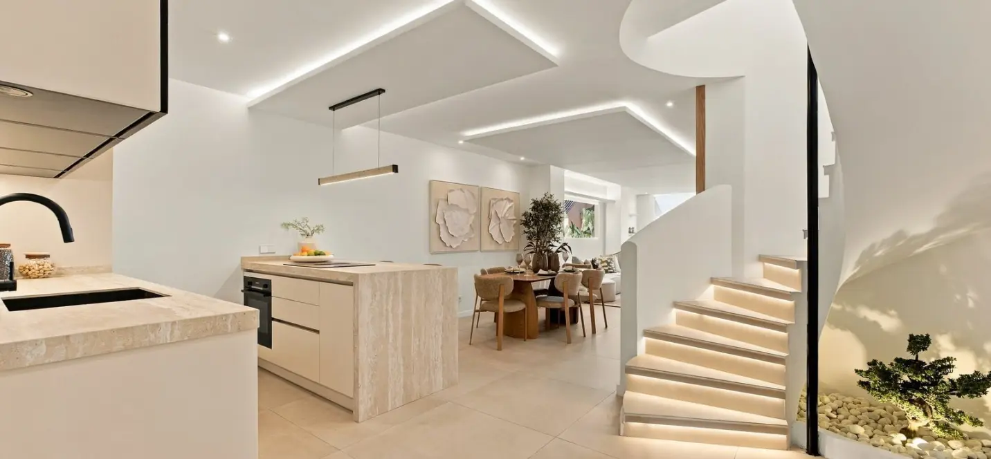 Venta de ático dúplex en Nueva Andalucía 3