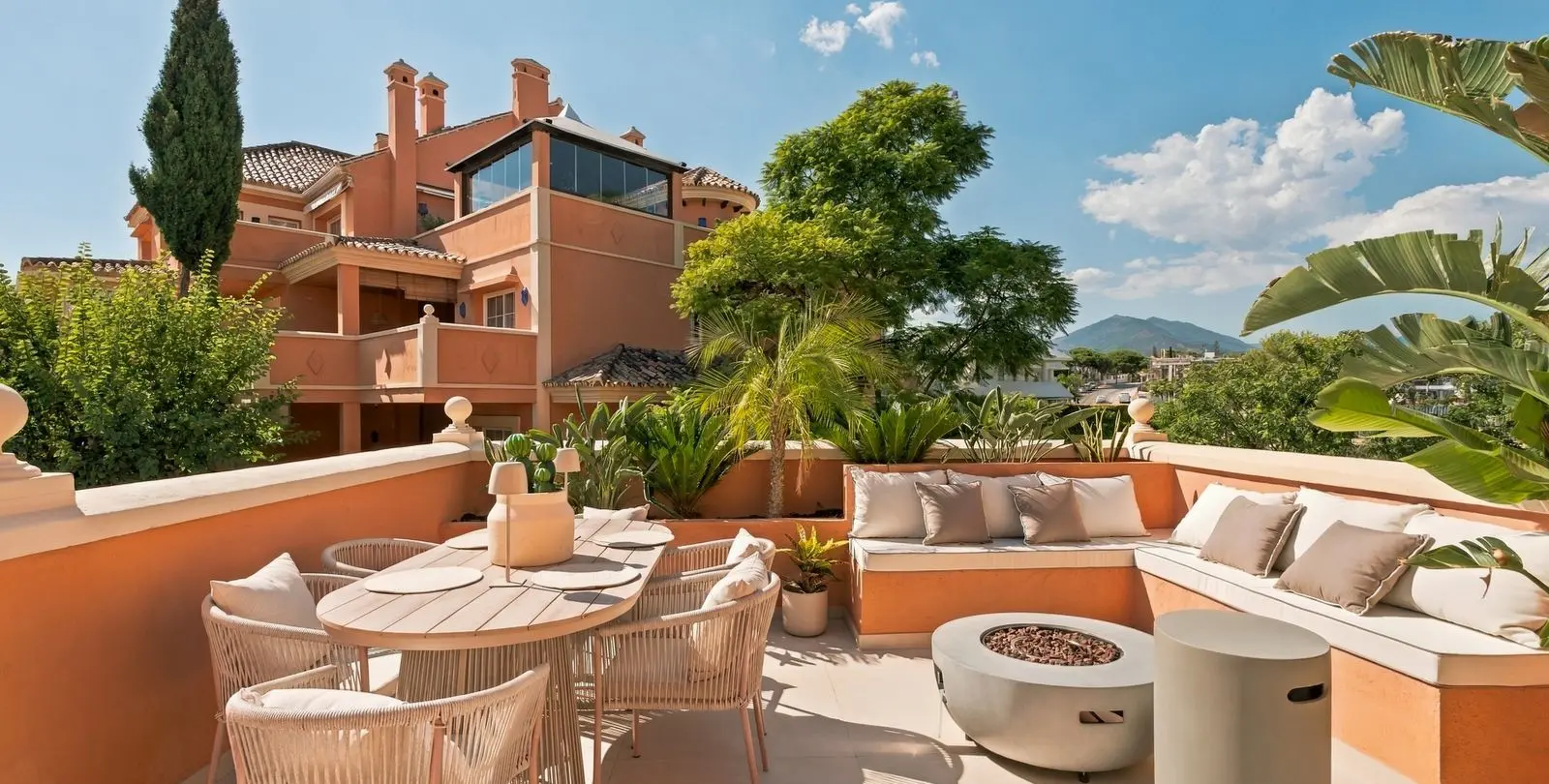 Venta de ático dúplex en Nueva Andalucía 7