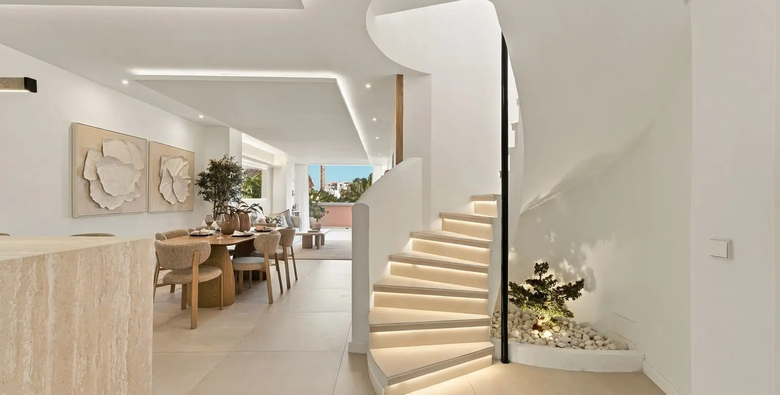 Venta de ático dúplex en Nueva Andalucía 12