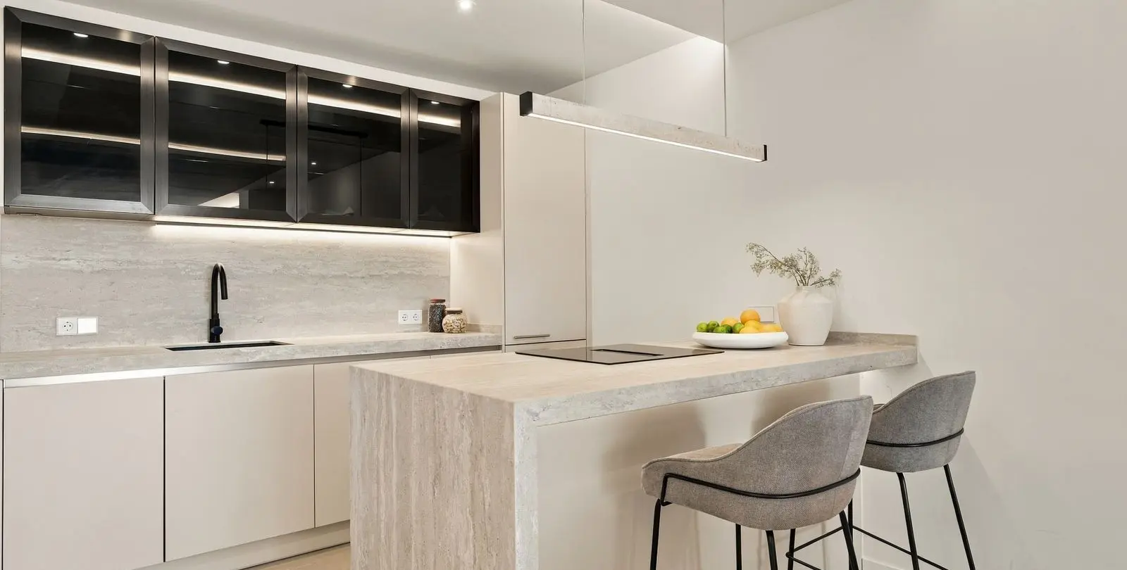 Venta de ático dúplex en Nueva Andalucía 18