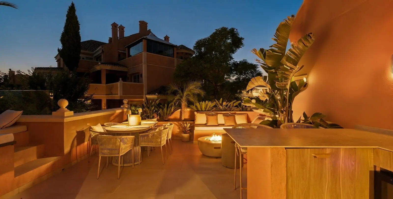 Venta de ático dúplex en Nueva Andalucía 66