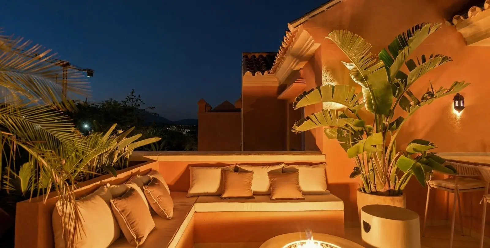 Venta de ático dúplex en Nueva Andalucía 73