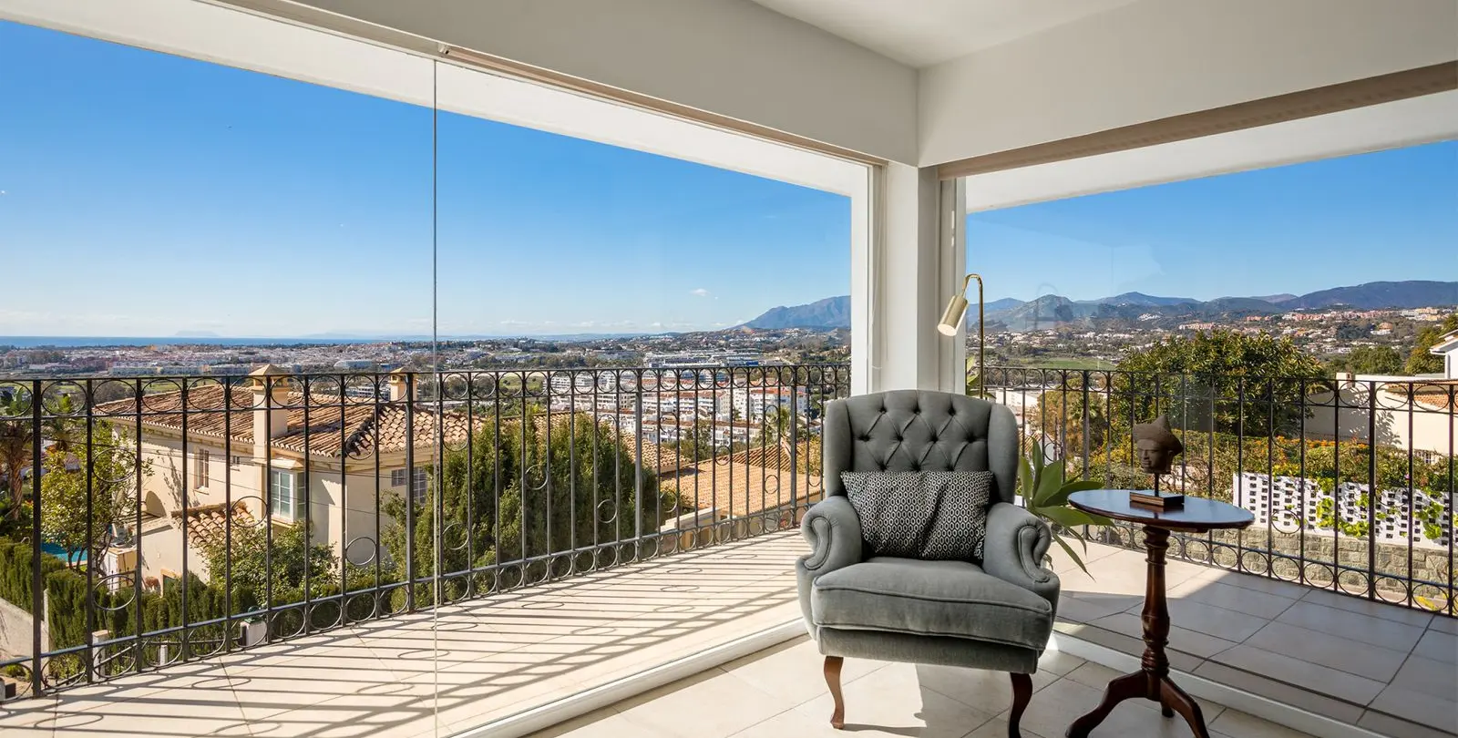 Venta de villa independiente en Nueva Andalucía 12