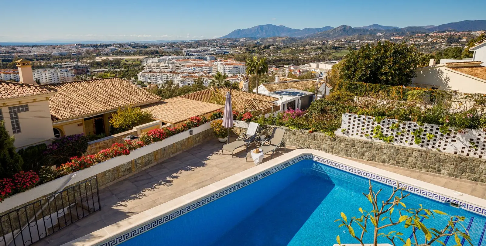 Venta de villa independiente en Nueva Andalucía 14