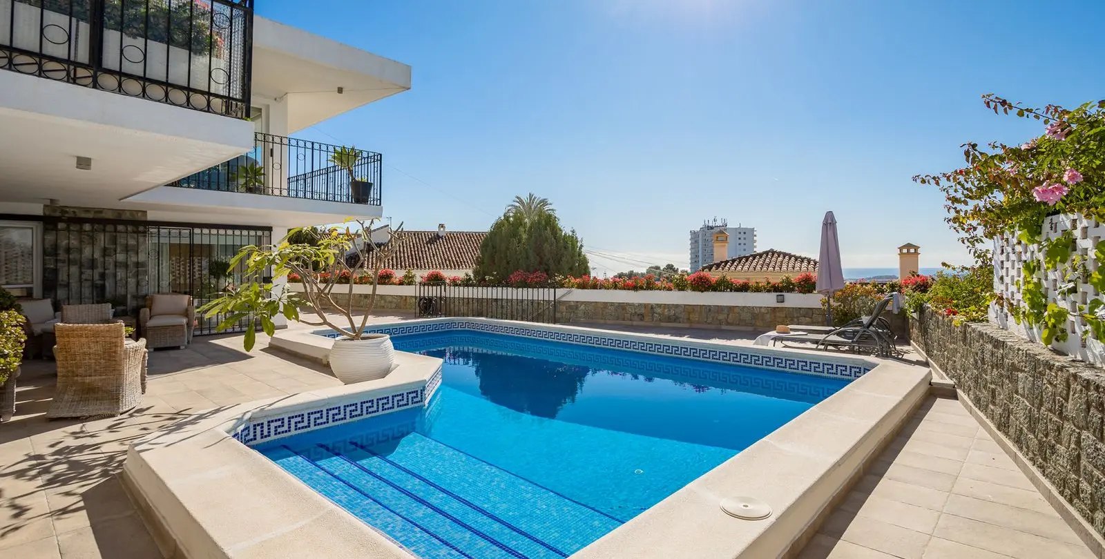 Venta de villa independiente en Nueva Andalucía 22