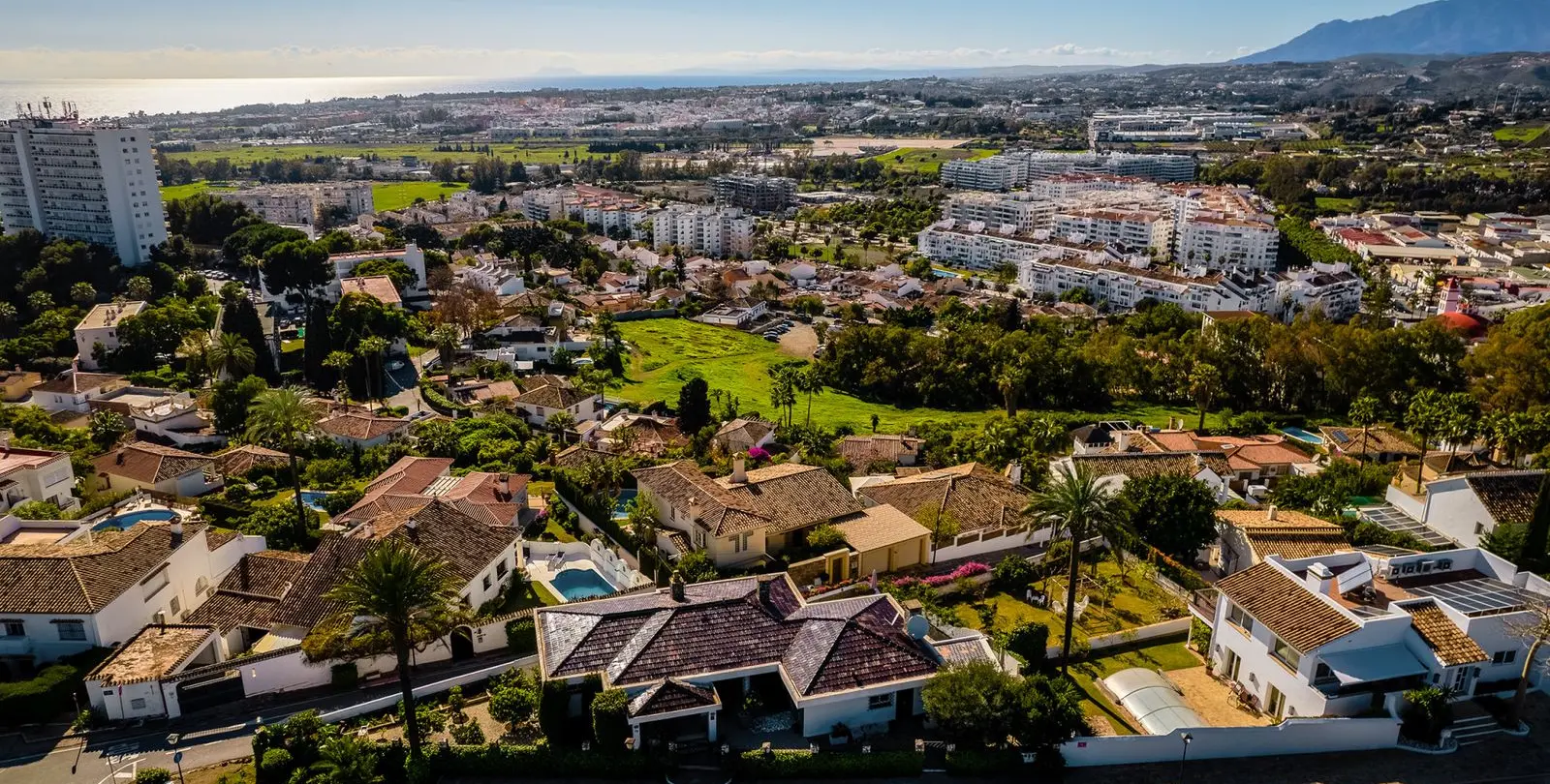Venta de villa independiente en Nueva Andalucía 43