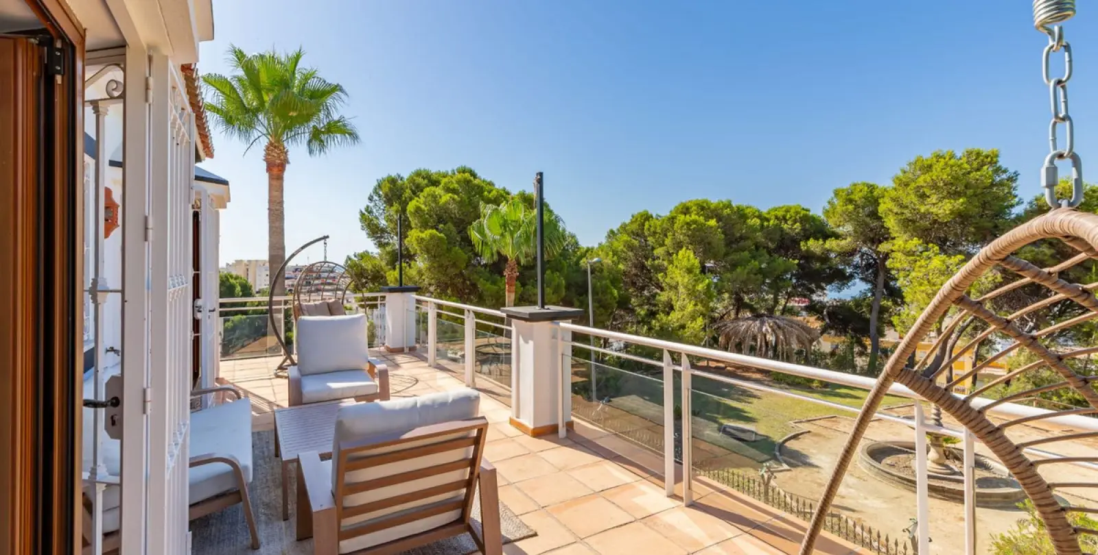 Alquiler a corto plazo de villa independiente en Marbella 8