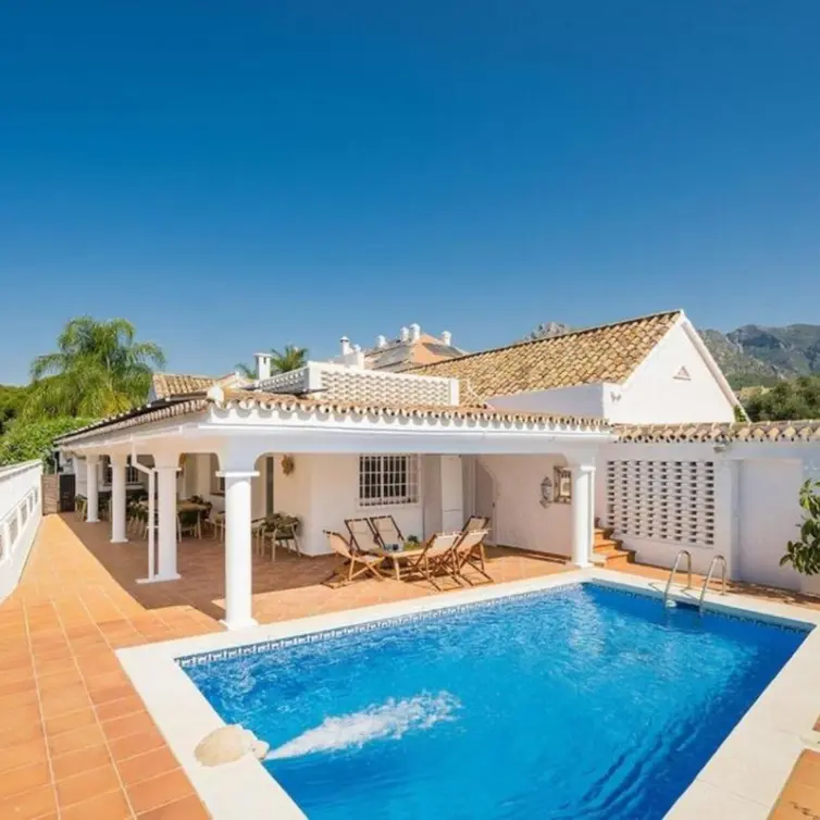 Alquiler a corto plazo de villa independiente en Marbella