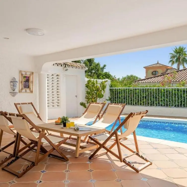 Alquiler a corto plazo de villa independiente en Marbella