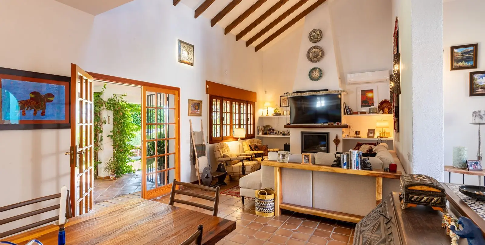 Venta de villa independiente en El Coto 2