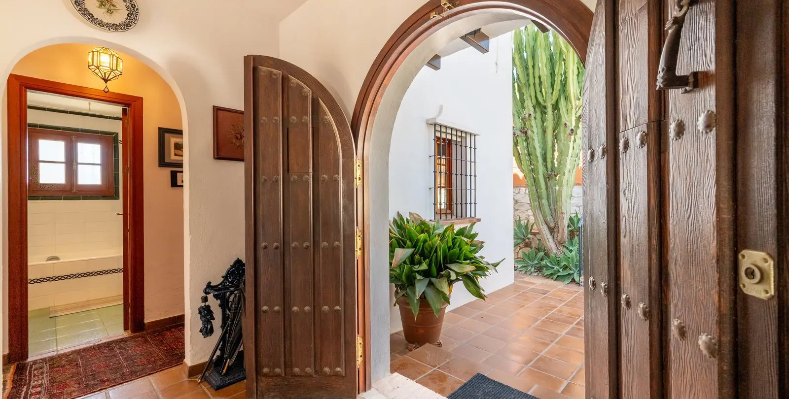Venta de villa independiente en El Coto 23