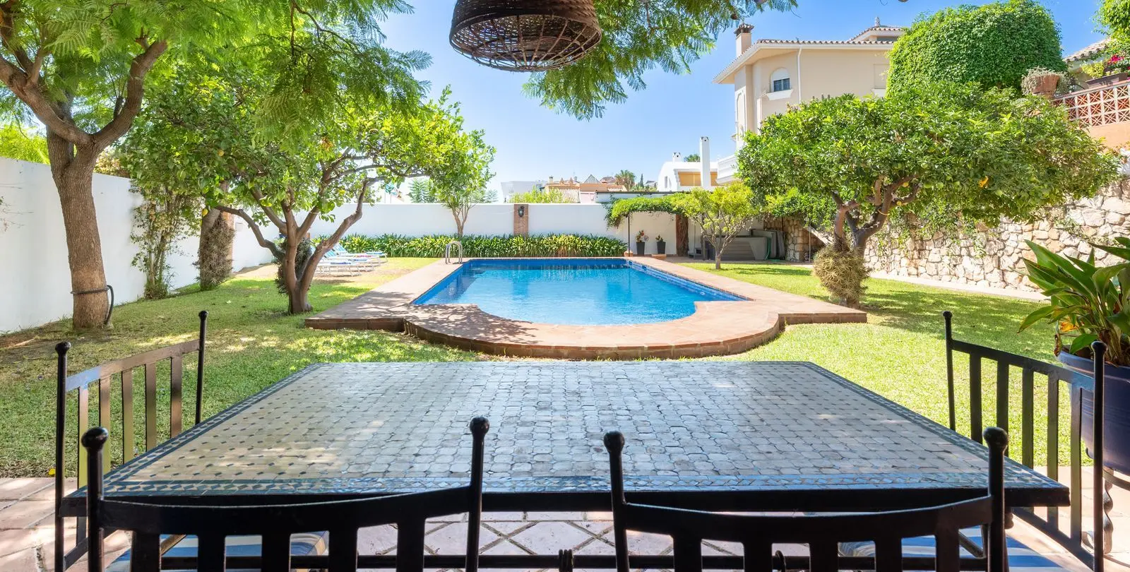 Venta de villa independiente en El Coto 70