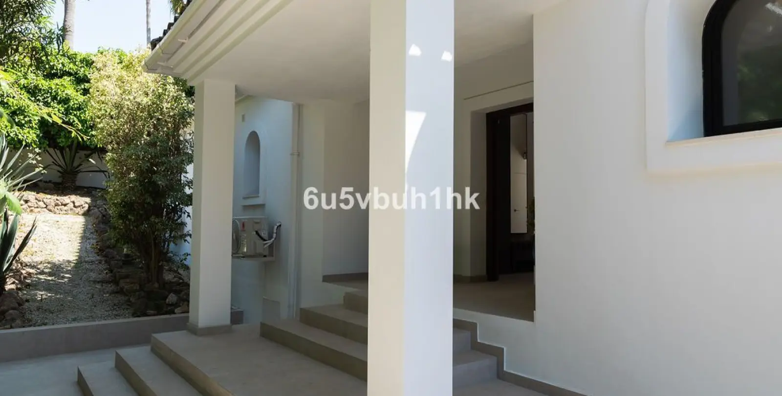Продажа  отдельно стоящей виллы в Benahavís 46
