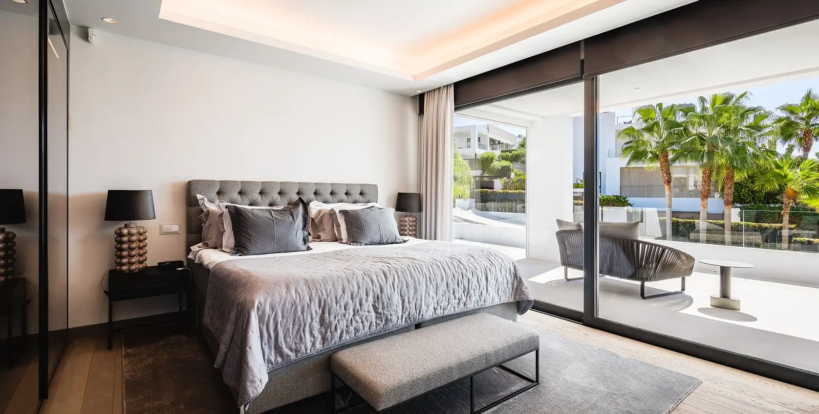 Venta de villa independiente en Nueva Andalucía 4