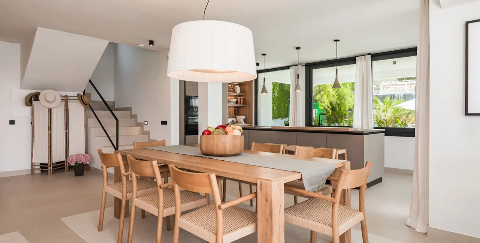 Short-term rent of detached villa in Marbella 10