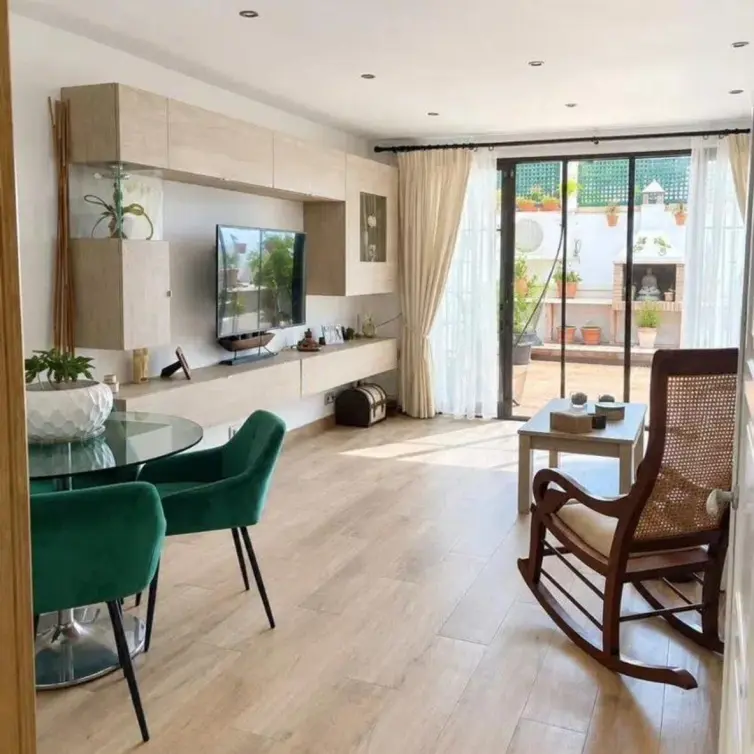 Sale of townhouse in Elviria