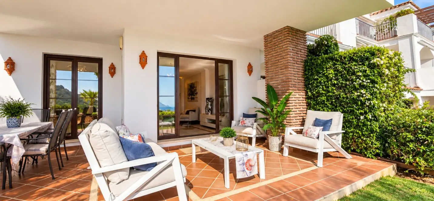 Venta de apartamento en planta baja en Los Arqueros 2